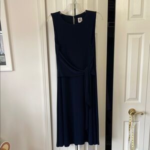 Elegant Navy Blue Sleeveless Dress